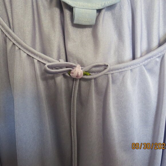 Only Necessities 4 X Long Light Purple Nightgown - Picture 4 of 6